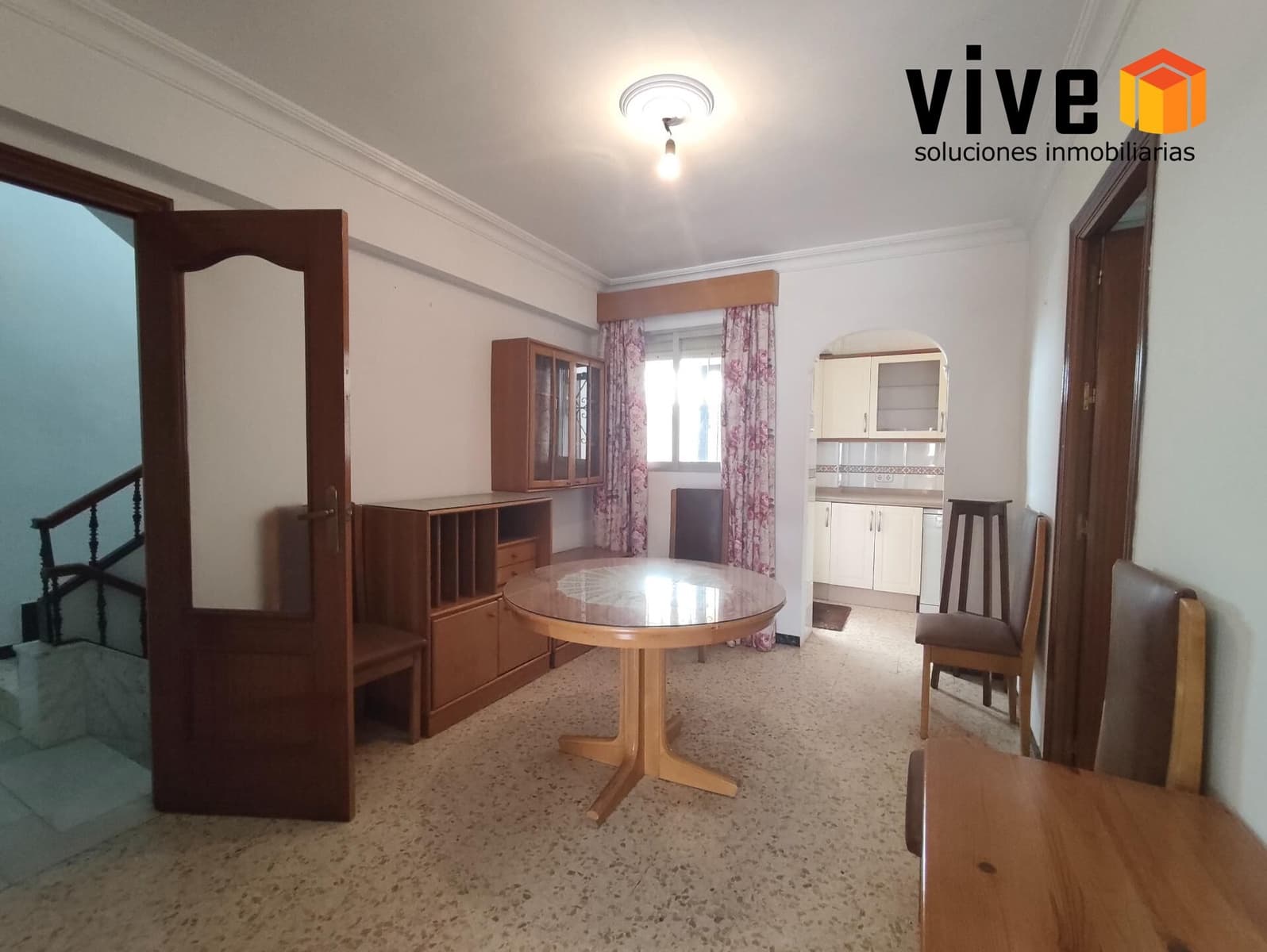 5 bedroom Terraced Villa for sale in Seville city with garage - € 490,000 (Ref: 9608223)