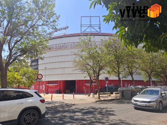 5 Zimmer Reihenhaus zu verkaufen in Nervión, Sevilla Stadt mit Garage - 490.000 € (Ref: 9608223)