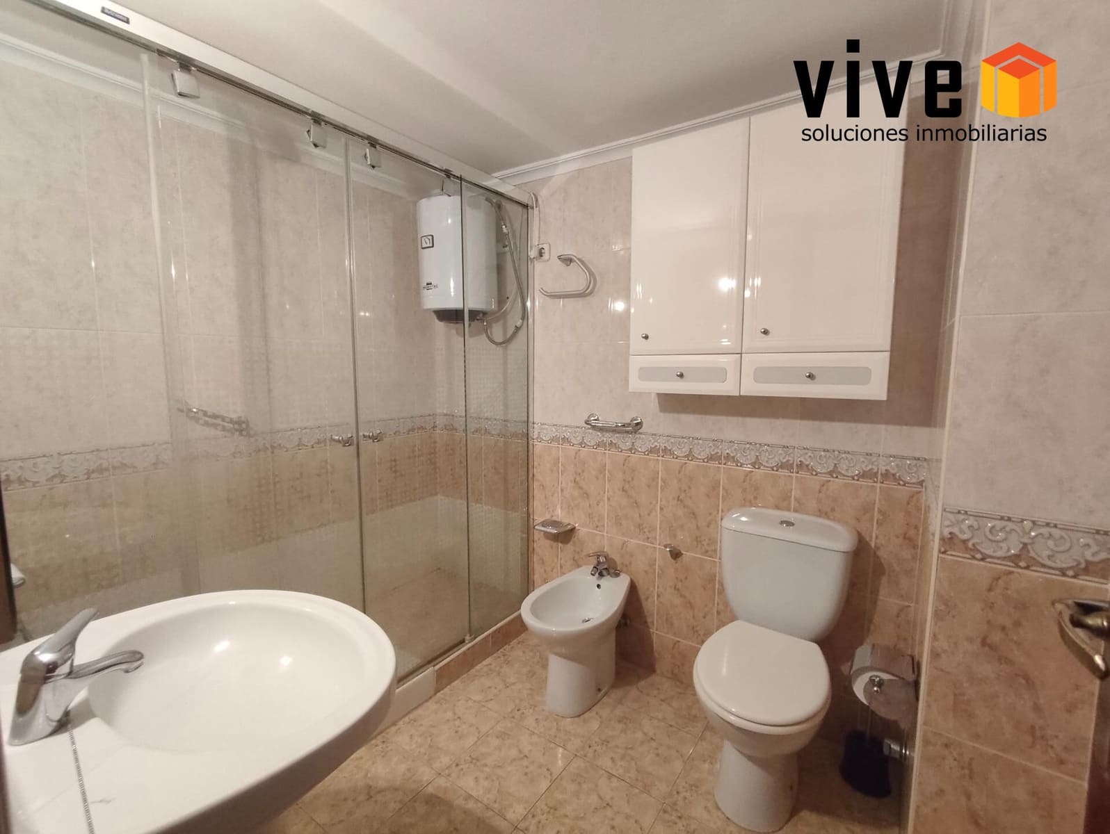 5 bedroom Terraced Villa for sale in Seville city with garage - € 490,000 (Ref: 9608223)