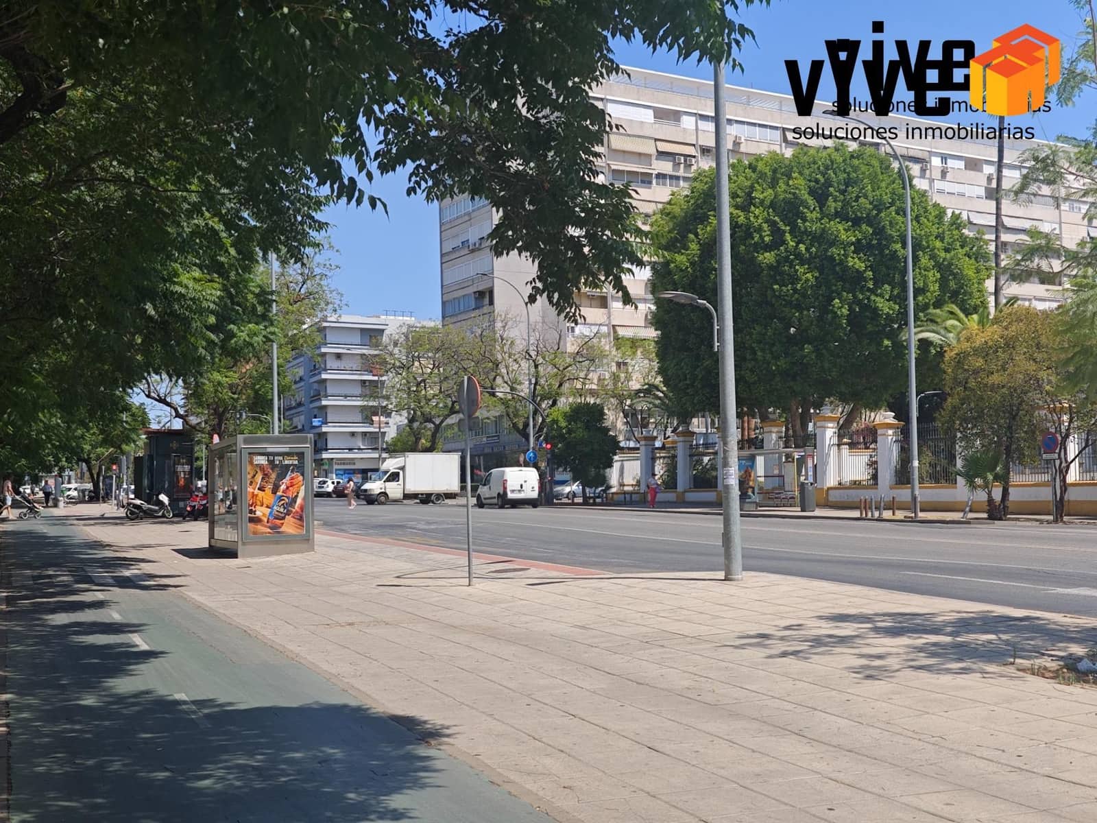 5 bedroom Terraced Villa for sale in Seville city with garage - € 490,000 (Ref: 9608223)