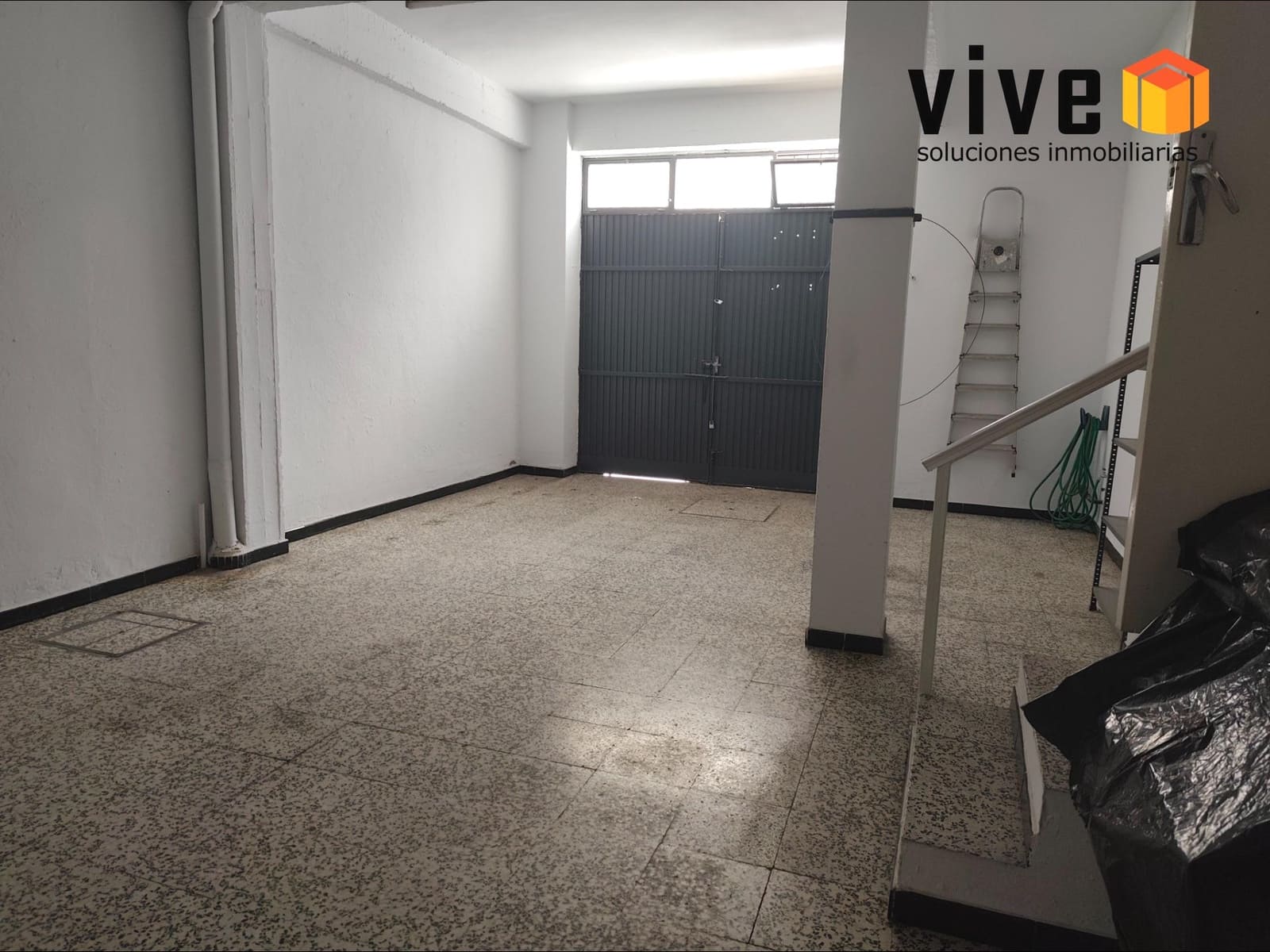 5 bedroom Terraced Villa for sale in Seville city with garage - € 490,000 (Ref: 9608223)