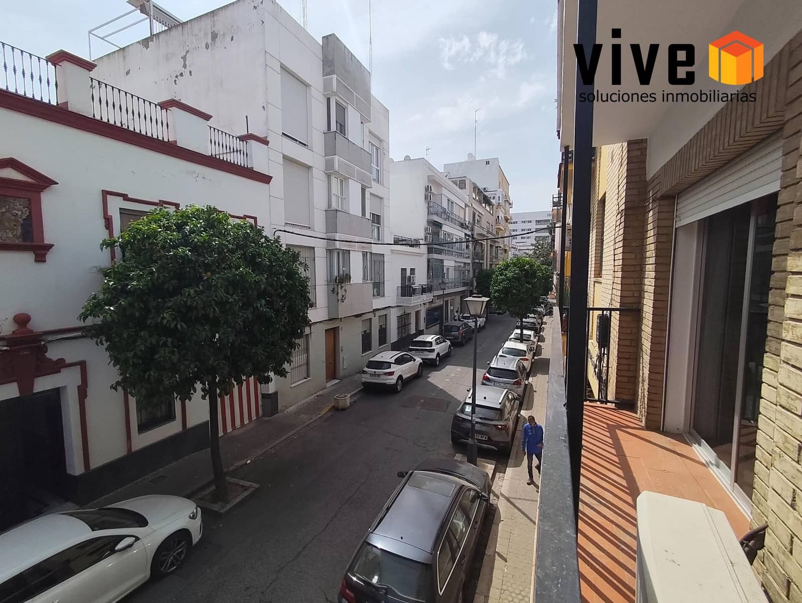 5 bedroom Terraced Villa for sale in Seville city with garage - € 490,000 (Ref: 9608223)
