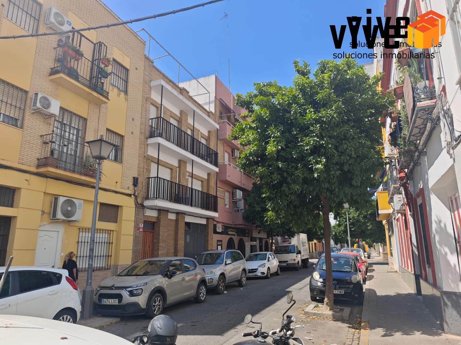 5 bedroom Terraced Villa for sale in Seville city with garage - € 490,000 (Ref: 9608223)
