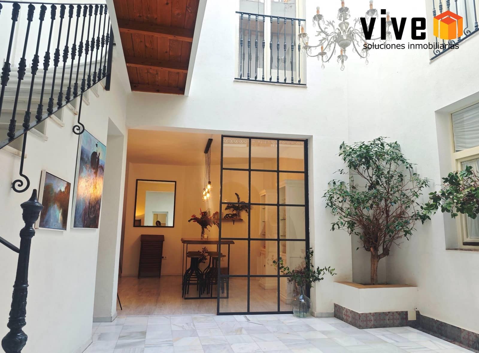 7 bedroom Townhouse for sale in Seville city with pool - € 1,350,000 (Ref: 9608225)