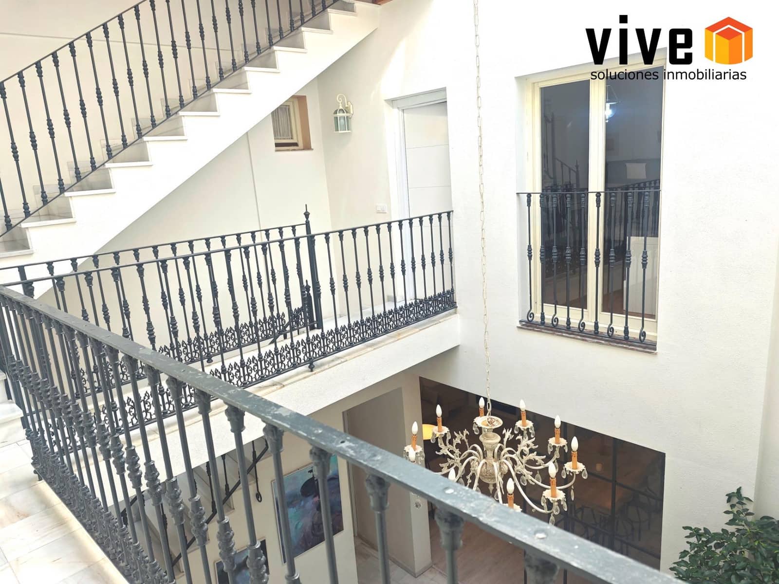 7 bedroom Townhouse for sale in Seville city with pool - € 1,350,000 (Ref: 9608225)