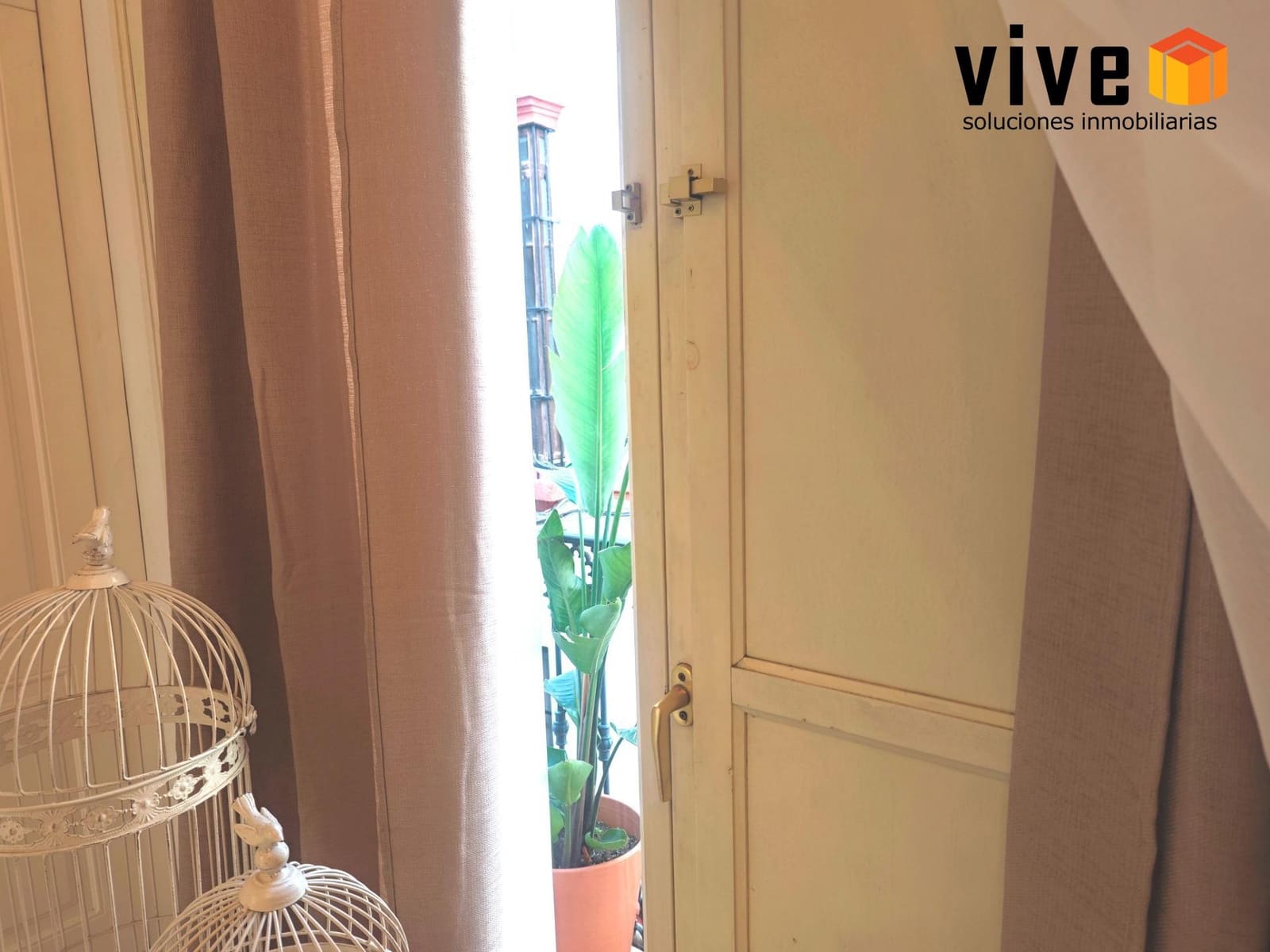 7 bedroom Townhouse for sale in Seville city with pool - € 1,350,000 (Ref: 9608225)