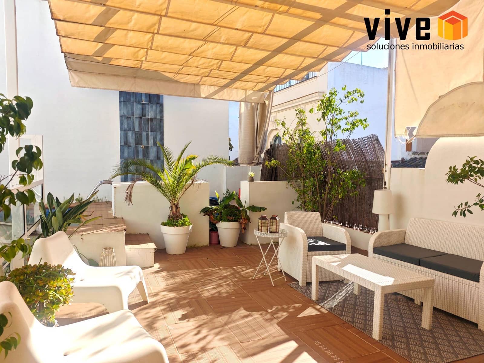 7 bedroom Townhouse for sale in Seville city with pool - € 1,350,000 (Ref: 9608225)