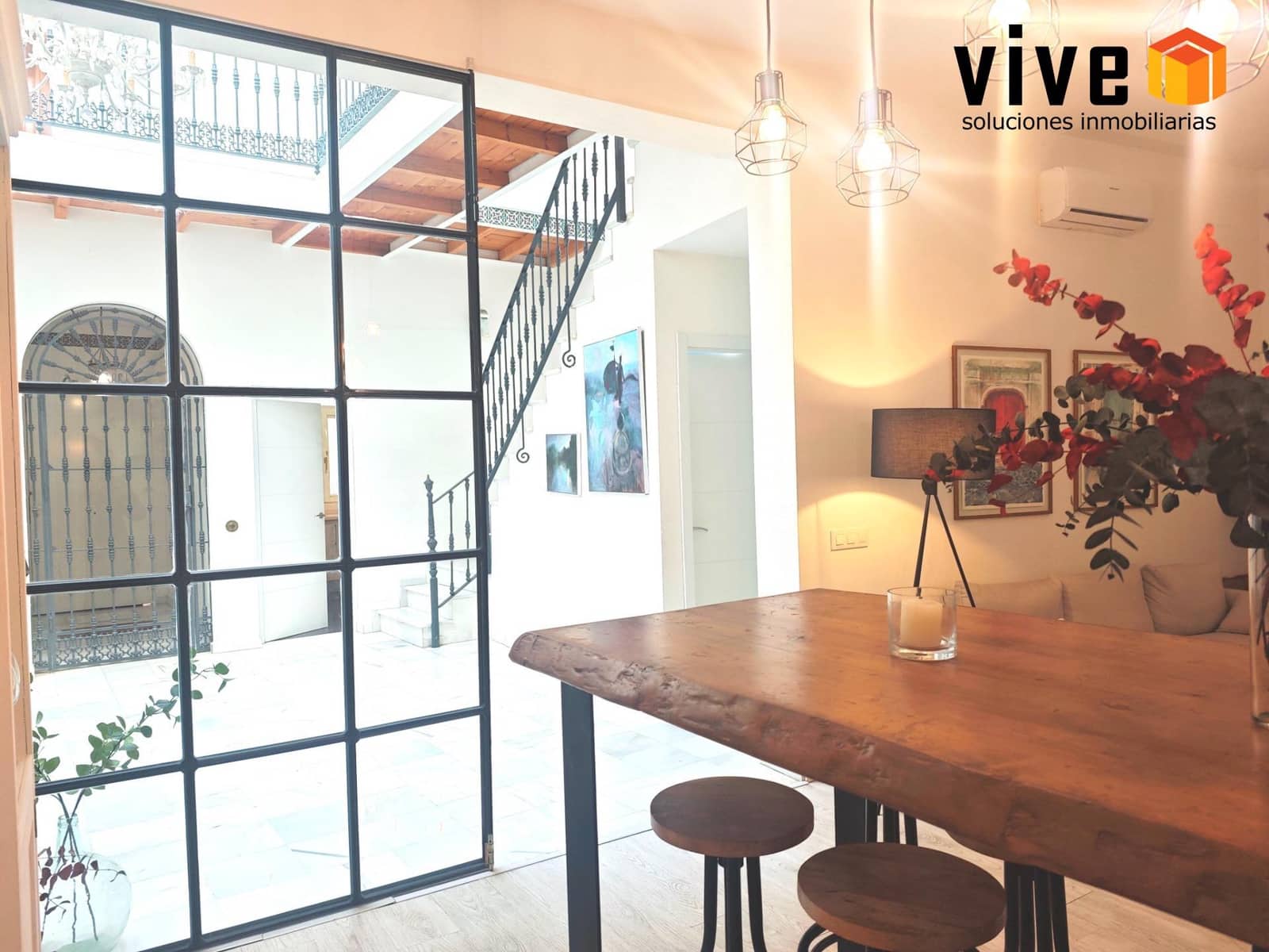 7 bedroom Townhouse for sale in Seville city with pool - € 1,350,000 (Ref: 9608225)