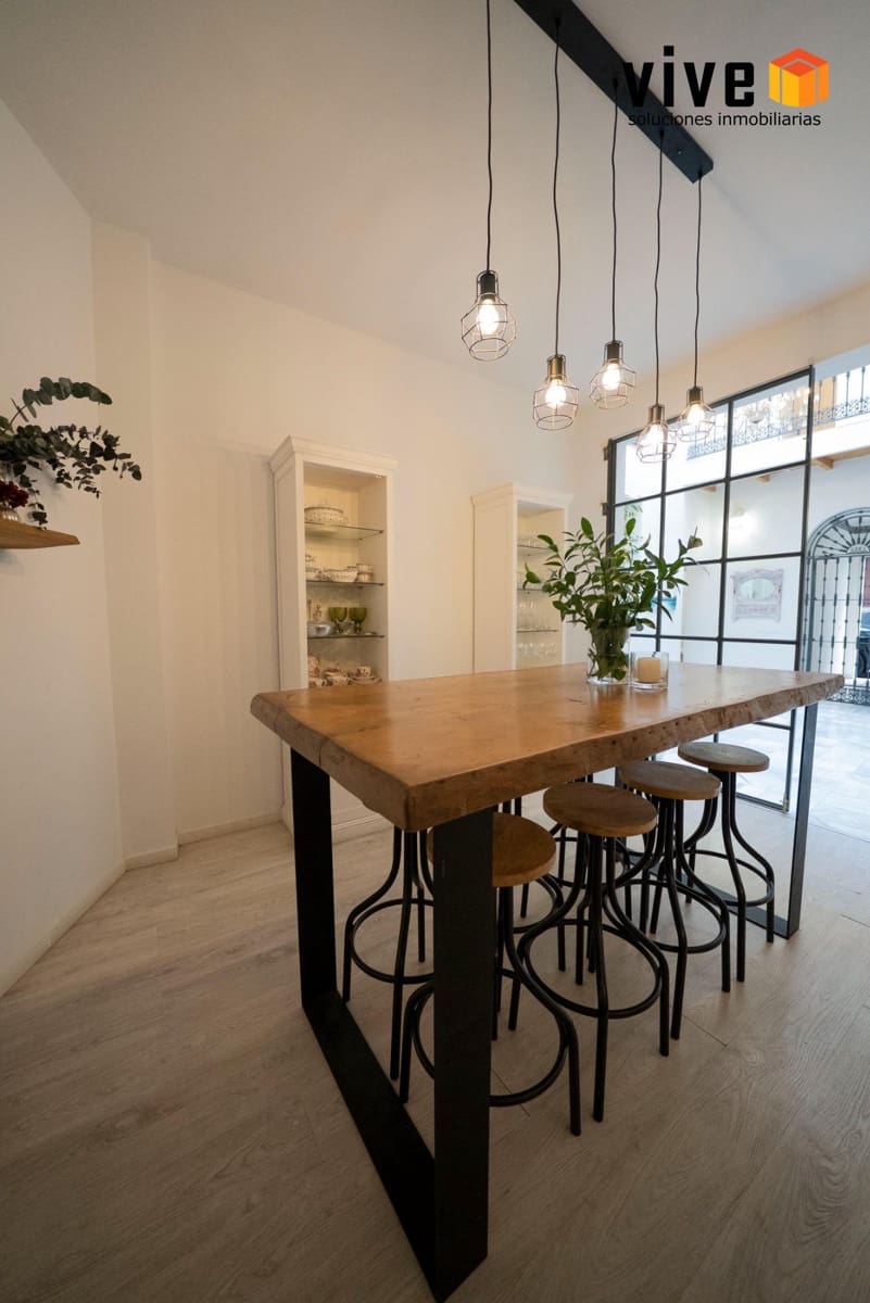 7 soverom Hus til salgs i Sevilla by med svømmebasseng - € 1 350 000 (Ref: 9608225)