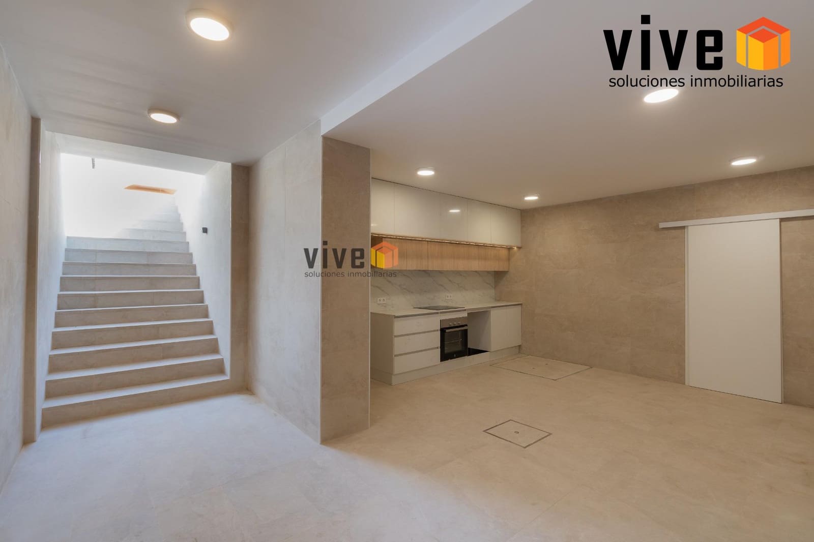 8 makuuhuone Huvila myytävänä paikassa Espartinas mukana uima-altaan - 1 990 000 € (Ref: 9630258)