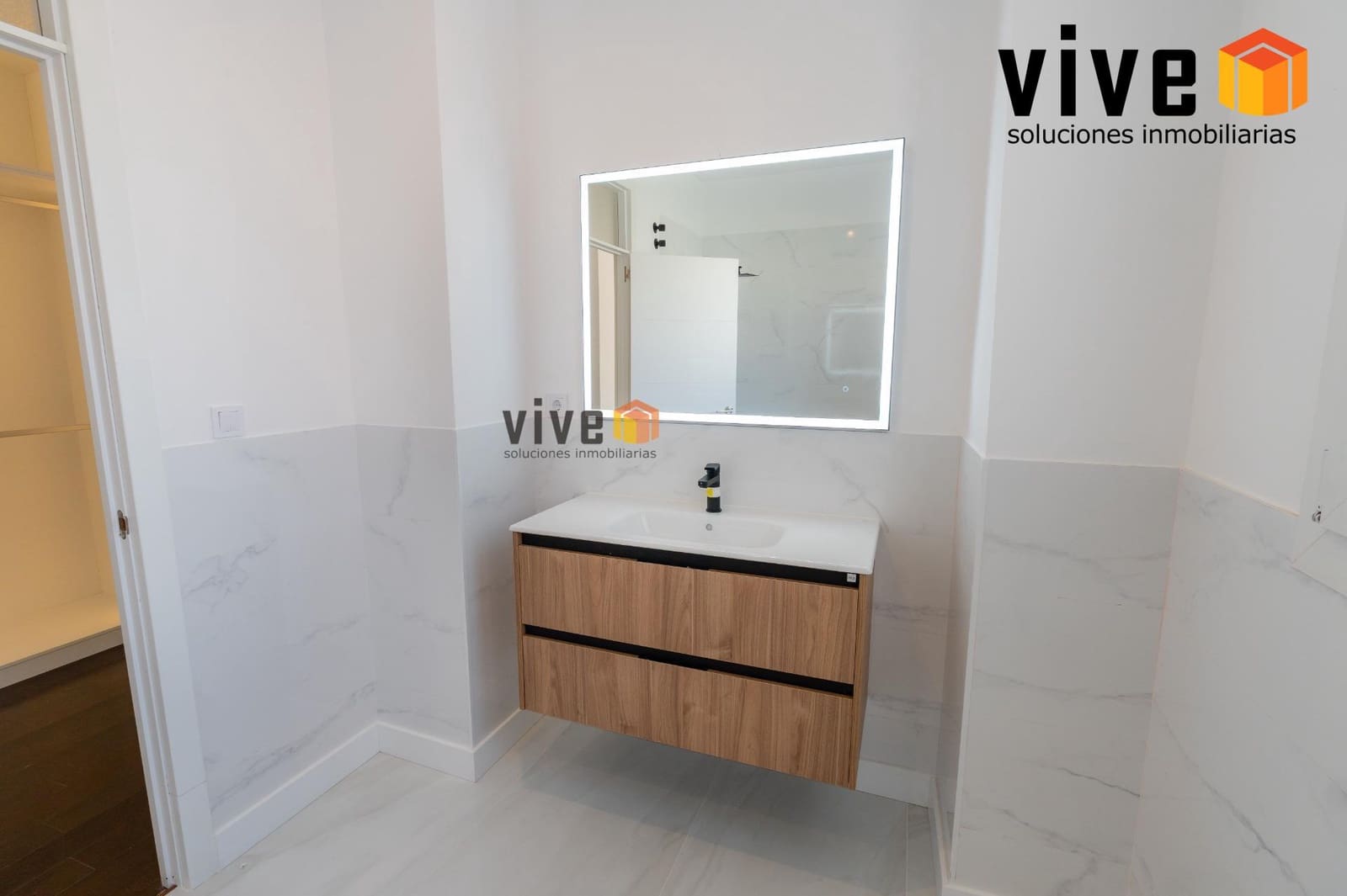 8 makuuhuone Huvila myytävänä paikassa Espartinas mukana uima-altaan - 1 990 000 € (Ref: 9630258)