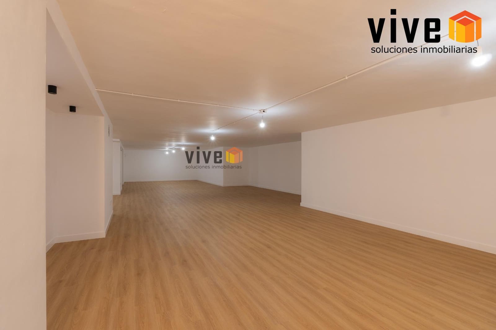 8 makuuhuone Huvila myytävänä paikassa Espartinas mukana uima-altaan - 1 990 000 € (Ref: 9630258)