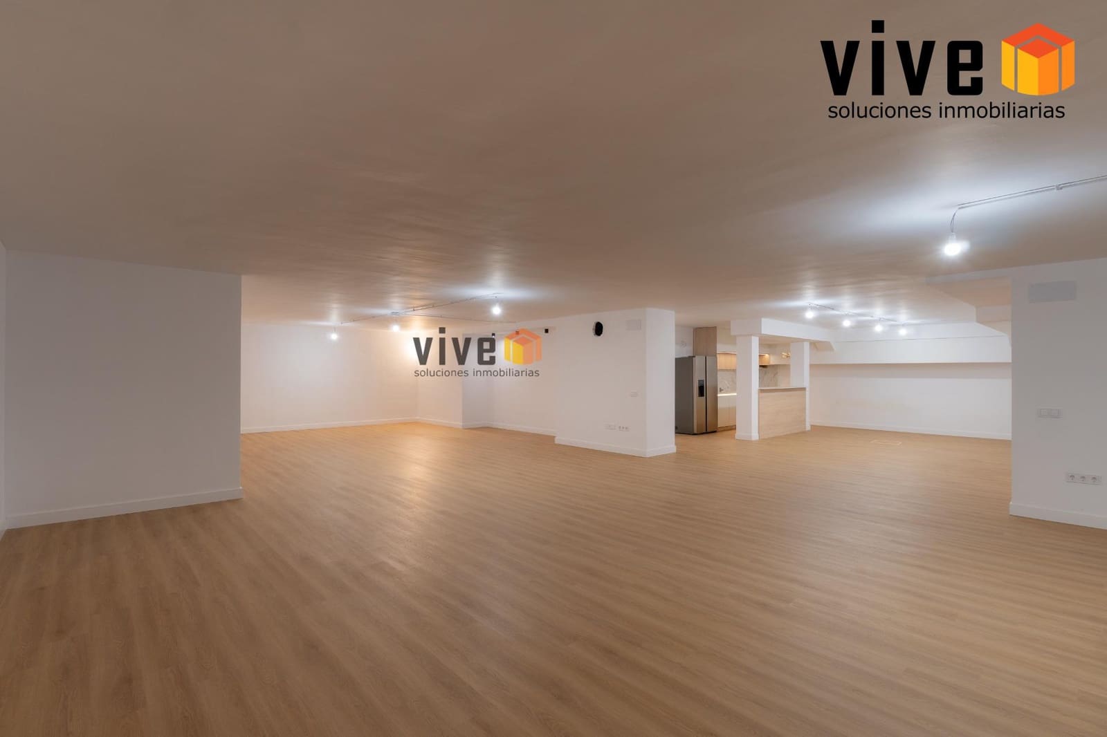 8 makuuhuone Huvila myytävänä paikassa Espartinas mukana uima-altaan - 1 990 000 € (Ref: 9630258)