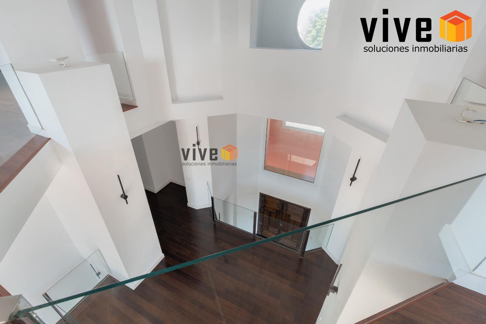 Chalet de 8 habitaciones en Espartinas en venta con piscina - 1.990.000 € (Ref: 9630258)