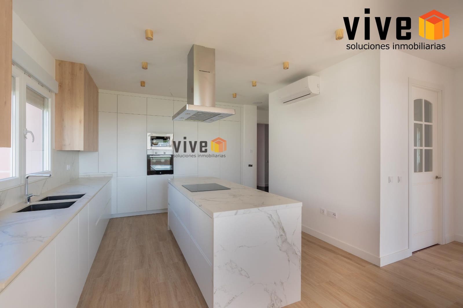 8 slaapkamer Villa te koop in Espartinas met zwembad - € 1.990.000 (Ref: 9630258)