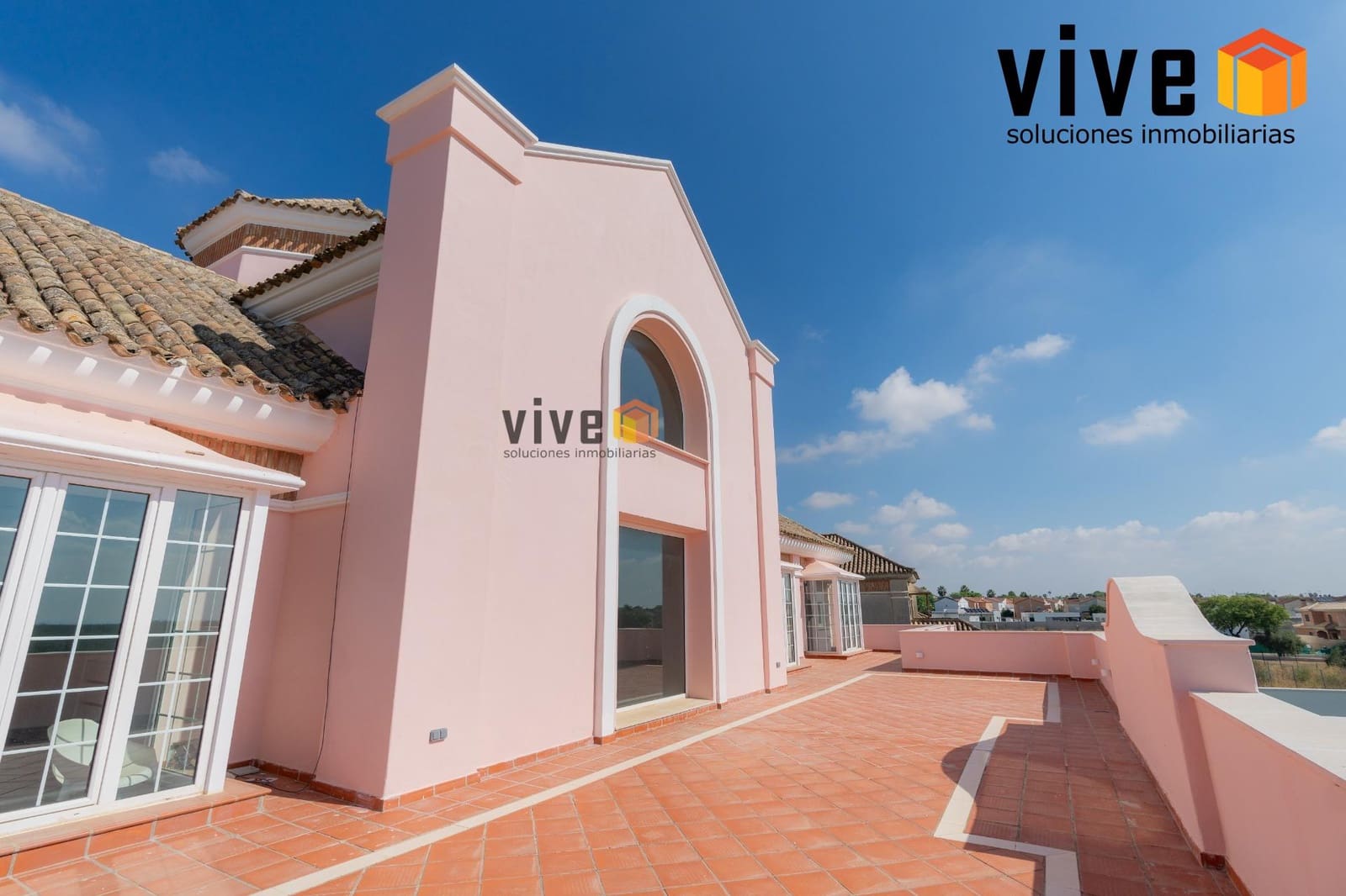 8 slaapkamer Villa te koop in Espartinas met zwembad - € 1.990.000 (Ref: 9630258)