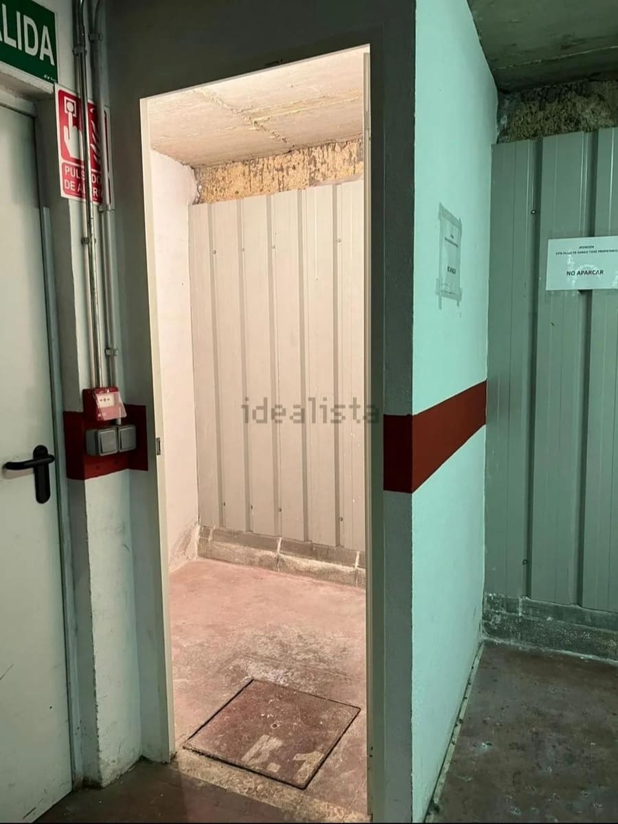 Garagem para venda em Sevilha cidade - 14 900 € (Ref: 9726787)