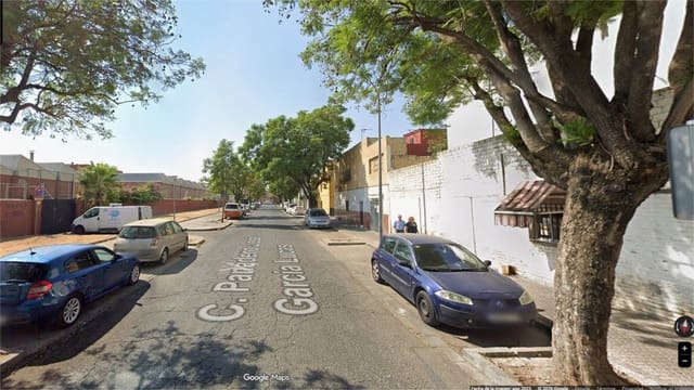 4 makuuhuone Rivitalo myytävänä paikassa Sevilla kaupunki - 135 000 € (Ref: 9806606)