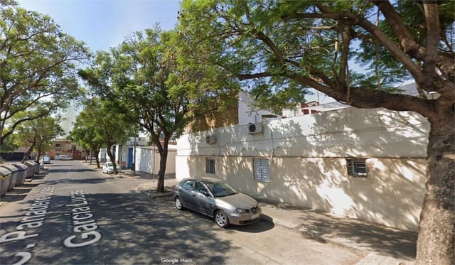 4 makuuhuone Rivitalo myytävänä paikassa Sevilla kaupunki - 135 000 € (Ref: 9806606)