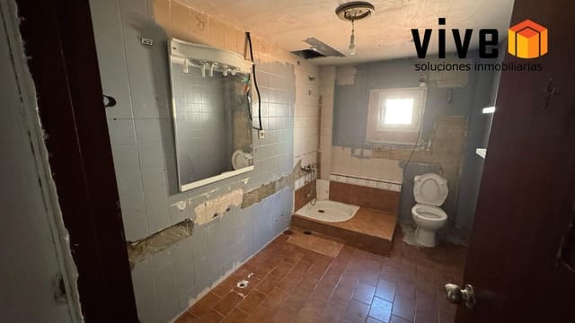 4 soveværelse Rækkehus til salg i Sevilla by - € 135.000 (Ref: 9806606)