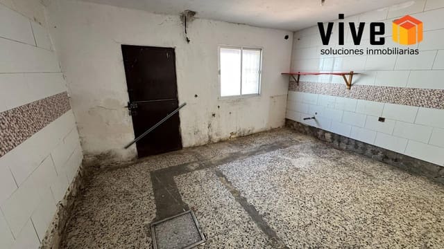 4 soveværelse Rækkehus til salg i Sevilla by - € 135.000 (Ref: 9806606)