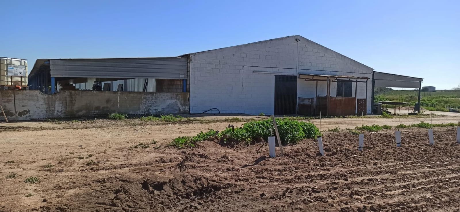 Grunde uden byggetilladelser til salg i Fuentes de Andalucia - € 1.270.000 (Ref: 9829349)