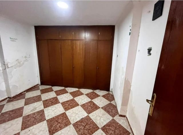 2 camera da letto Appartamento in vendita in La Plata, Siviglia città - 69.000 € (Rif: 9870255)