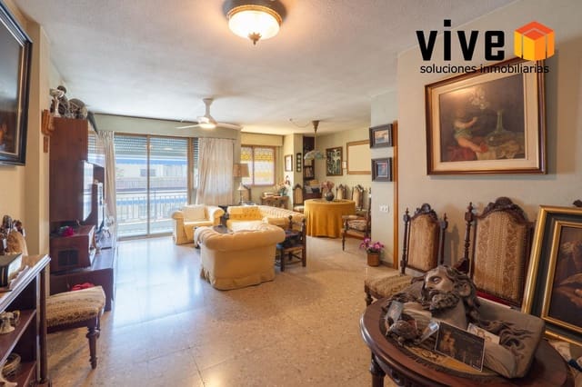 5 bedroom Flat for sale in Seville city with garage - € 730,000 (Ref: 9916002)