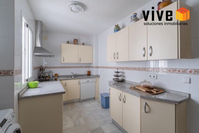 5 bedroom Flat for sale in Seville city with garage - € 730,000 (Ref: 9916002)