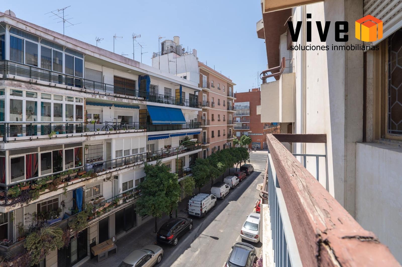 5 bedroom Flat for sale in Seville city with garage - € 730,000 (Ref: 9916002)