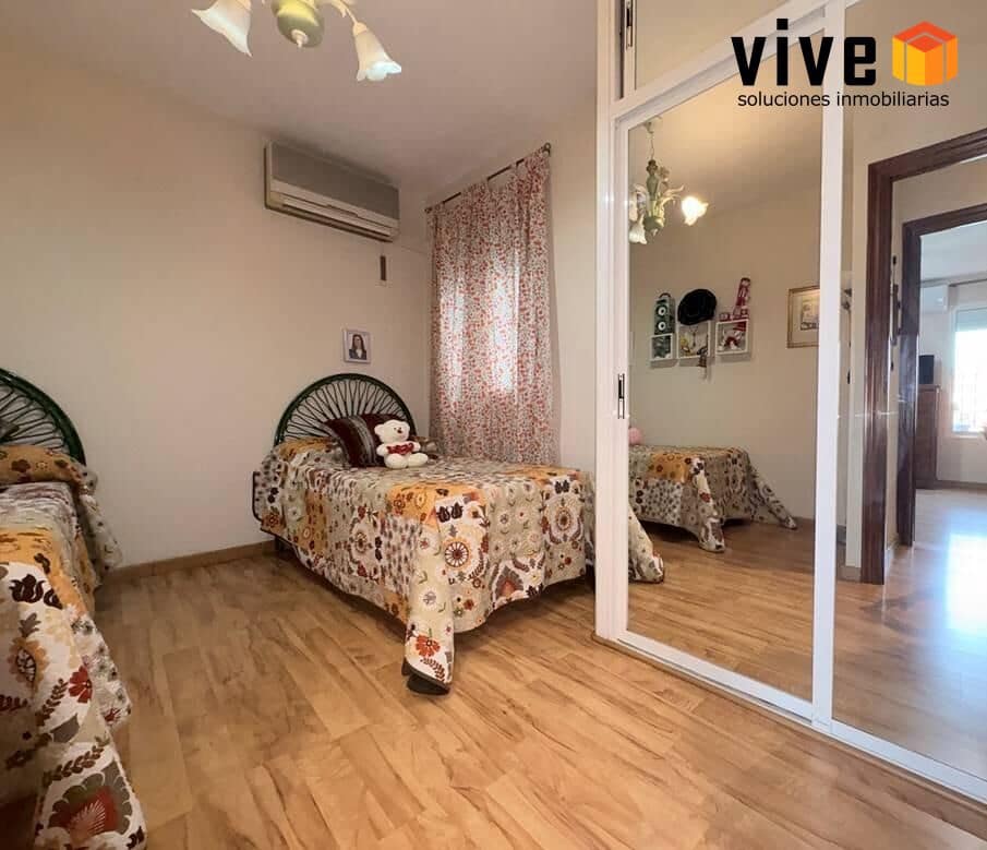 Piso de 3 habitaciones en Sevilla ciudad en venta - 629.900 € (Ref: 9949940)