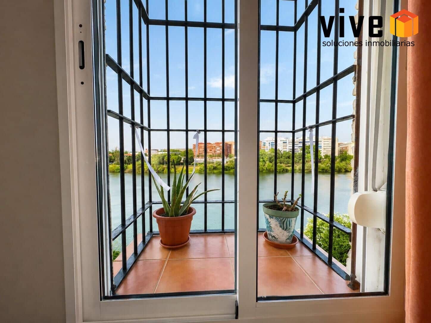 Piso de 3 habitaciones en Sevilla ciudad en venta - 629.900 € (Ref: 9949940)