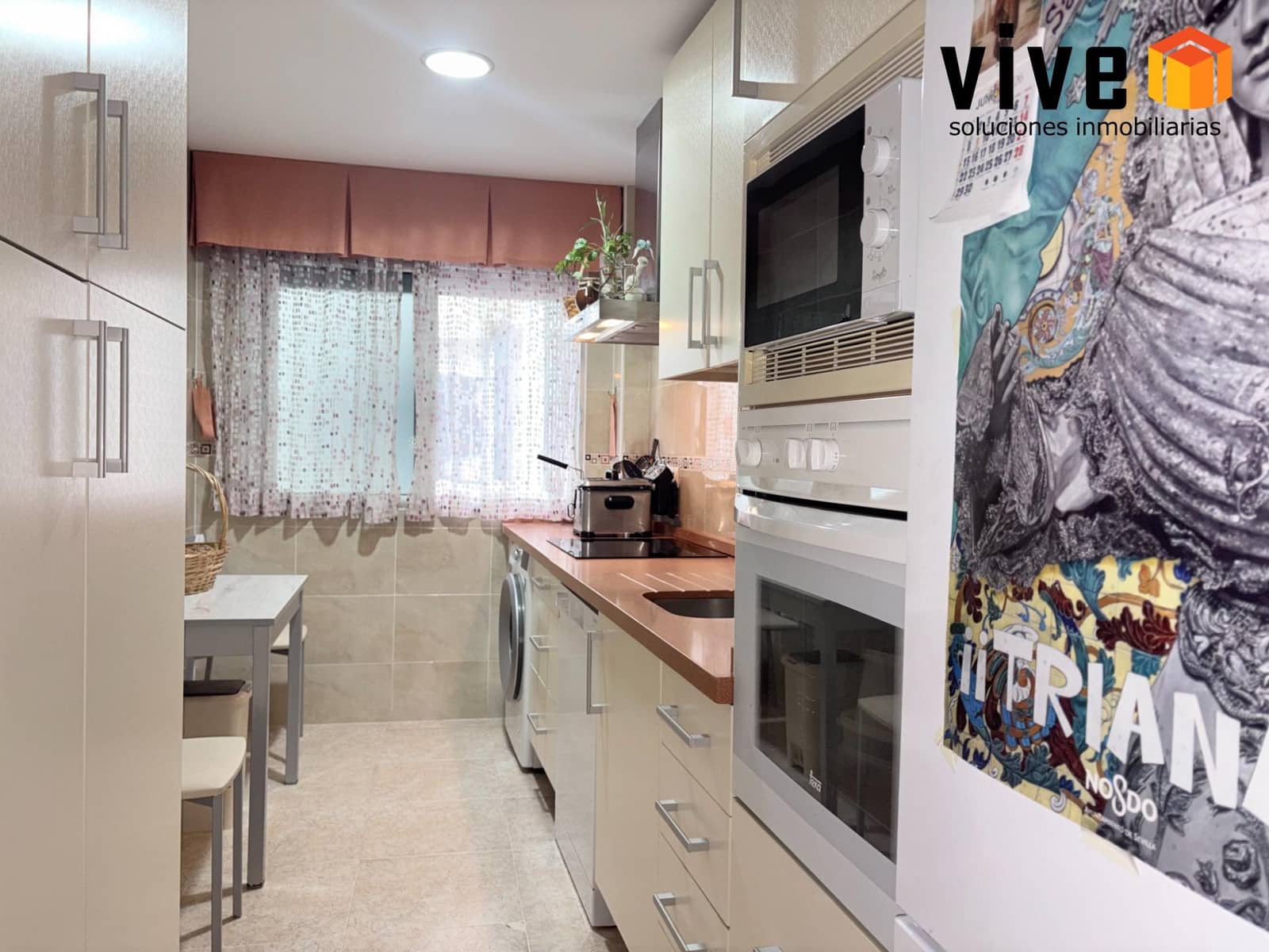 Piso de 3 habitaciones en Sevilla ciudad en venta - 629.900 € (Ref: 9949940)