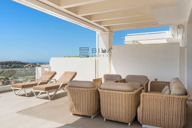 2 soveværelse Penthouse til salg i Nueva Andalucia, Marbella med swimmingpool - € 1.420.000 (Ref: 8872945)