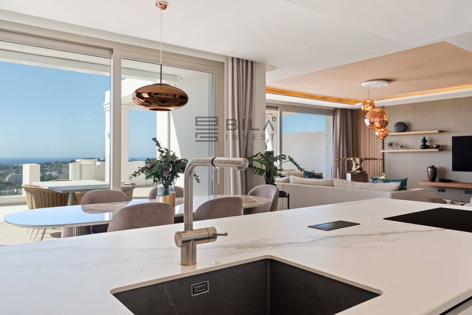 2 Zimmer Penthouse zu verkaufen in Nueva Andalucia mit Pool - 1.420.000 € (Ref: 8872945)