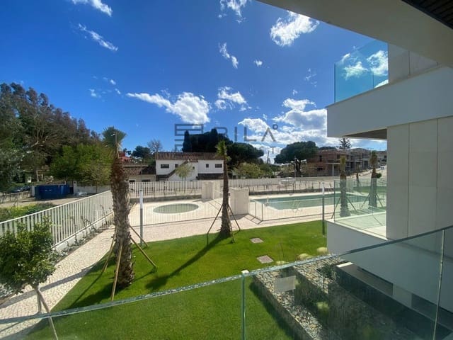3 chambre Appartement à vendre à Elviria, Marbella avec piscine garage - 990 000 € (Ref: 8873014)