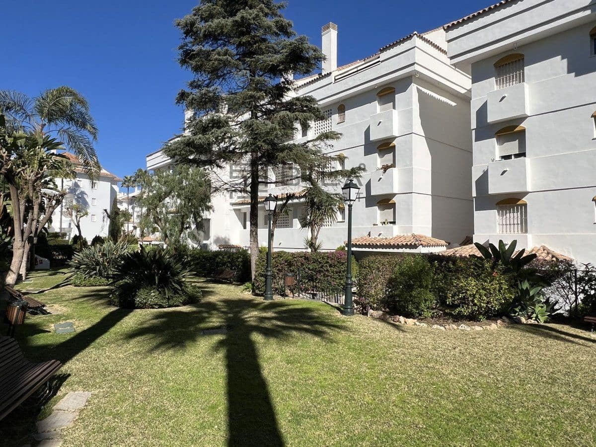 3 sypialnia Mieszkanie na sprzedaż w Guadalmina z basenem garażem - 479 000 € (Ref: 8873025)