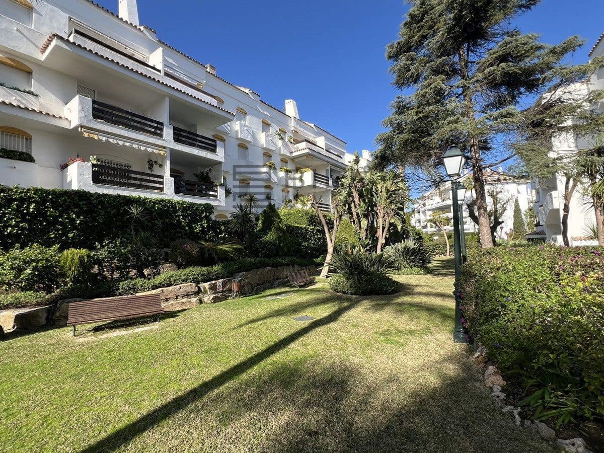 3 sypialnia Mieszkanie na sprzedaż w Guadalmina z basenem garażem - 479 000 € (Ref: 8873025)