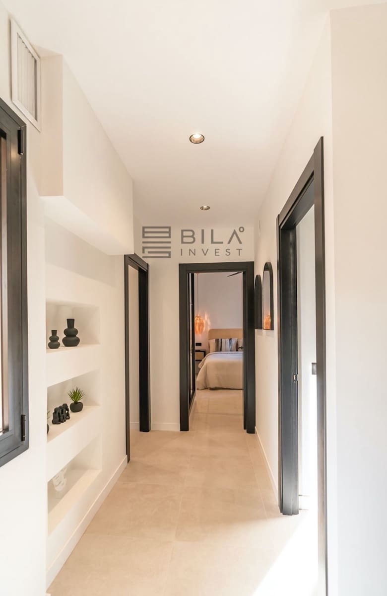 3 chambre Appartement à vendre à Nueva Andalucia avec piscine garage - 599 995 € (Ref: 8873087)