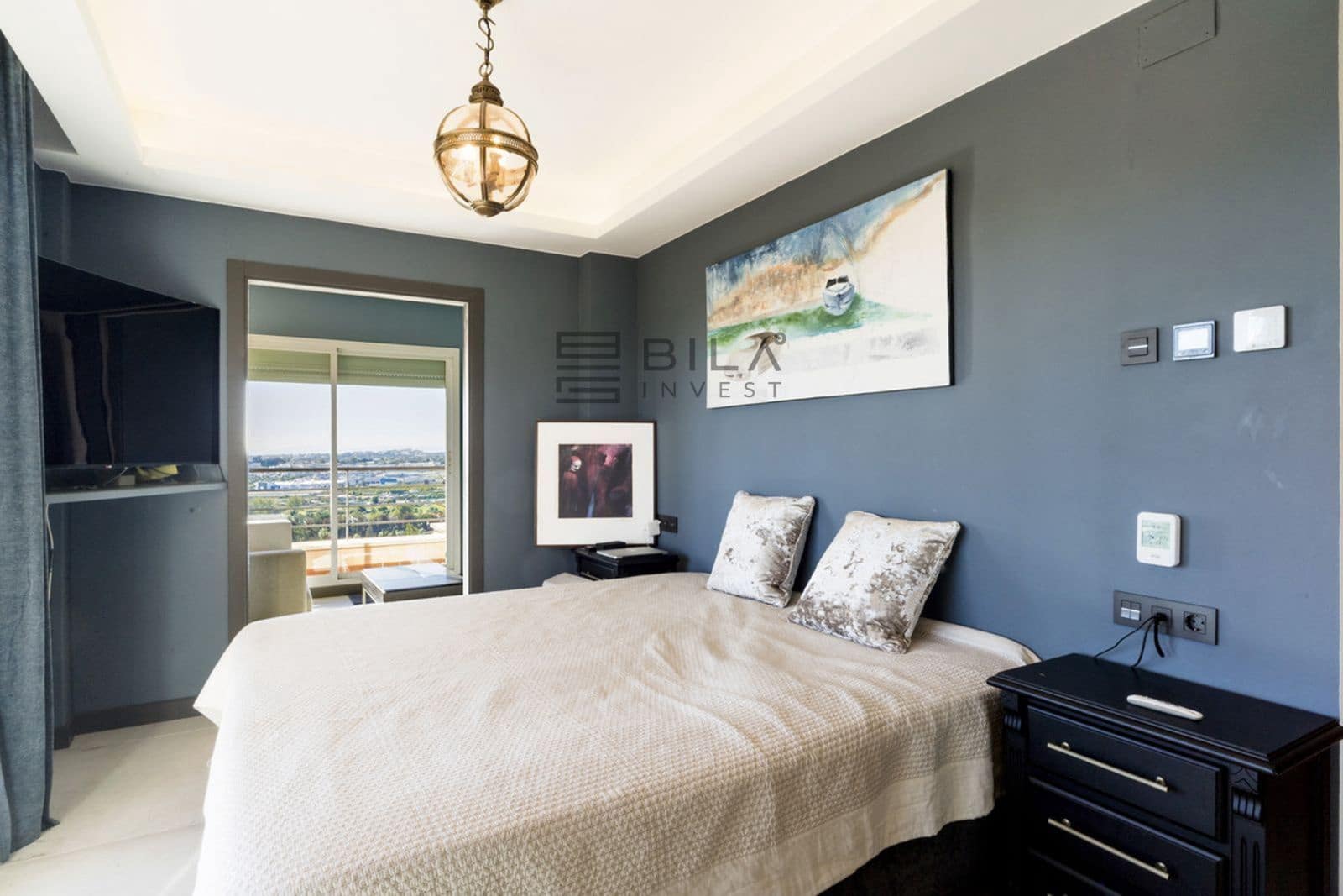 4 bedroom Flat for sale in Nueva Andalucia with pool garage - € 1,299,000 (Ref: 8873092)