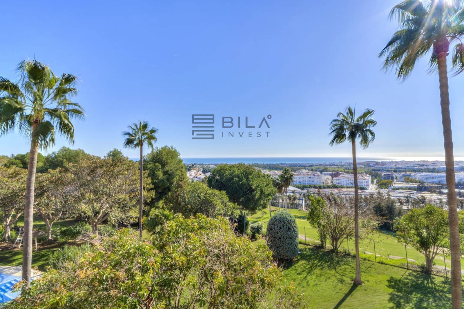 4 bedroom Flat for sale in Nueva Andalucia with pool garage - € 1,299,000 (Ref: 8873092)