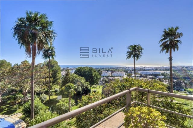 4 bedroom Flat for sale in Nueva Andalucia, Marbella with pool garage - € 1,299,000 (Ref: 8873092)