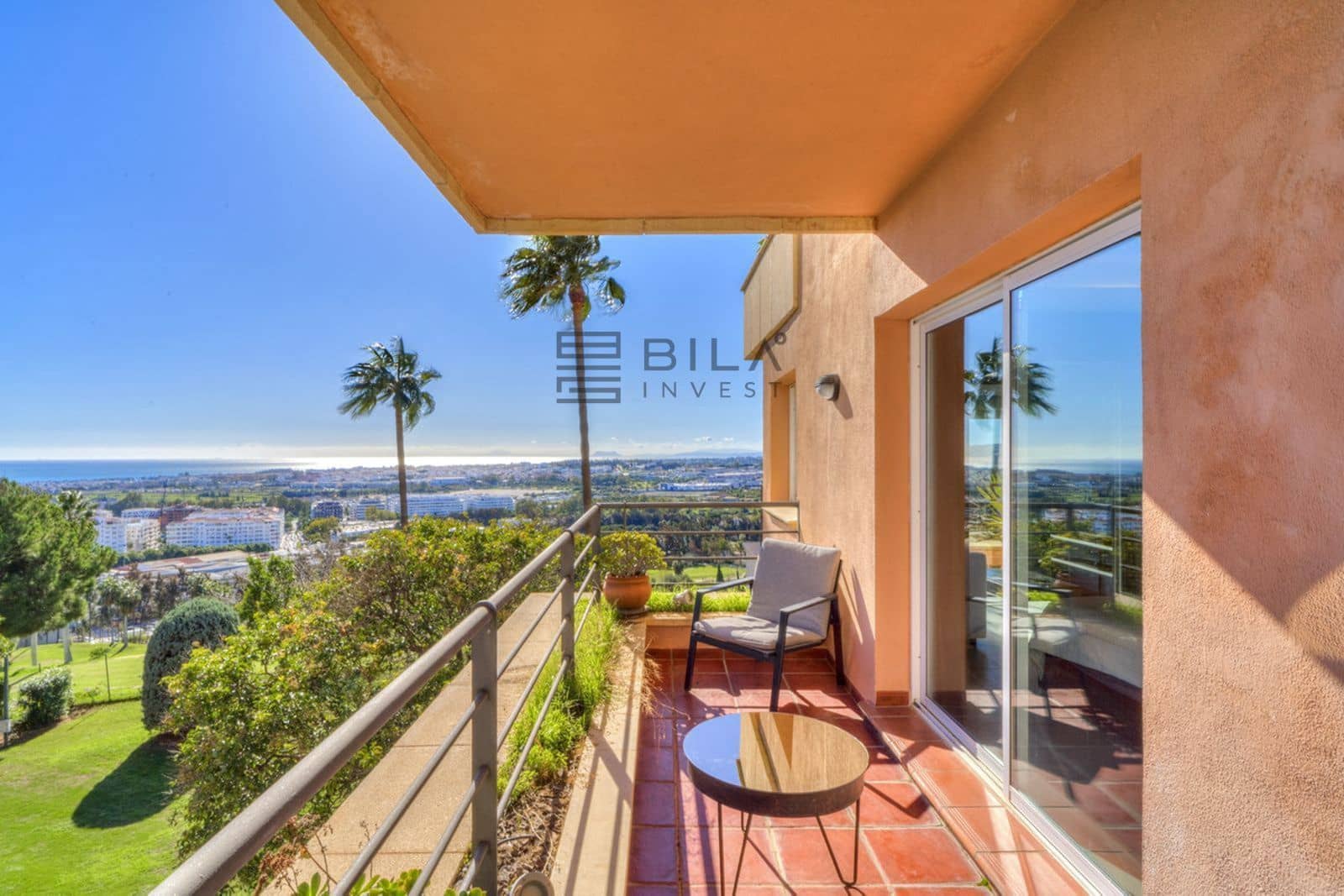 4 bedroom Flat for sale in Nueva Andalucia with pool garage - € 1,299,000 (Ref: 8873092)