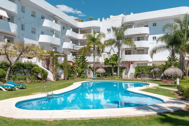 Piso de 2 habitaciones en Golden Mile, Marbella en venta con piscina garaje - 695.000 € (Ref: 8873126)