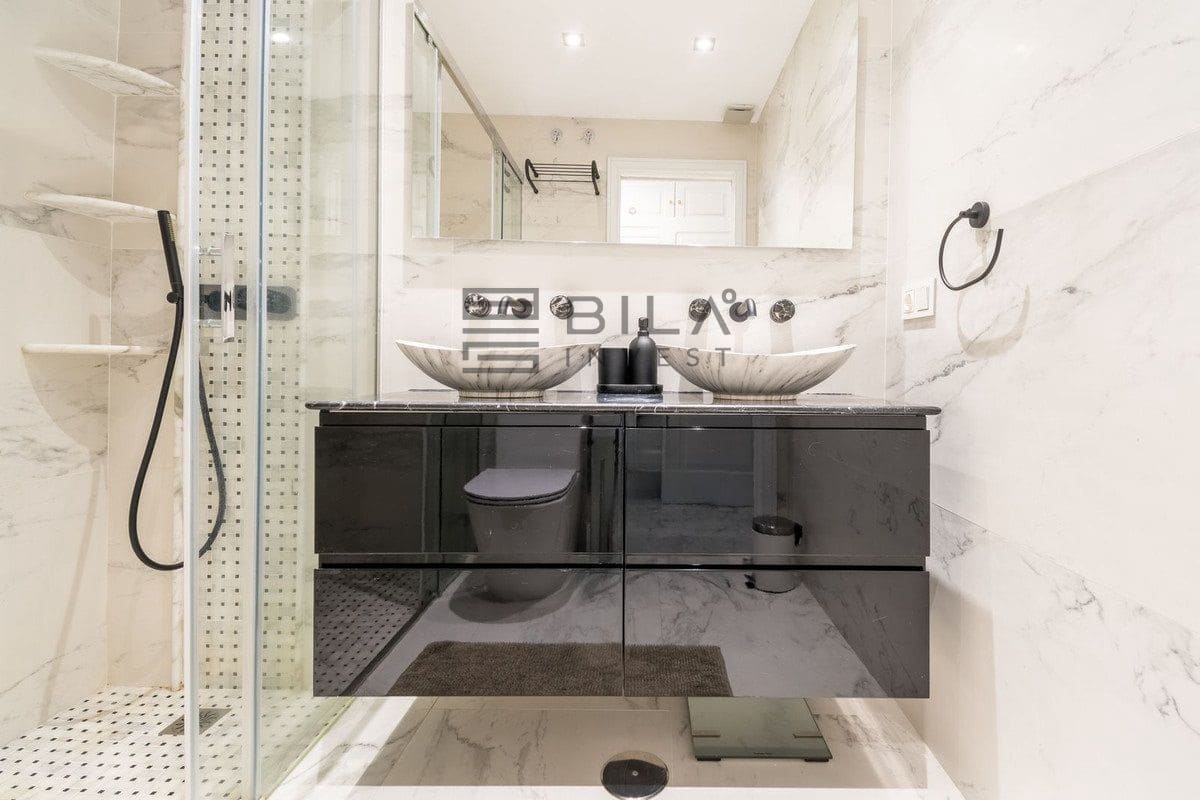 Piso de 2 habitaciones en Golden Mile en venta con piscina garaje - 695.000 € (Ref: 8873126)