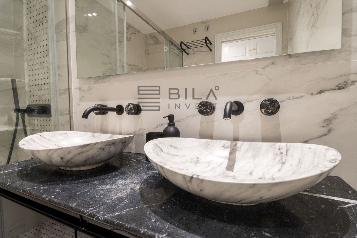 Piso de 2 habitaciones en Golden Mile en venta con piscina garaje - 695.000 € (Ref: 8873126)