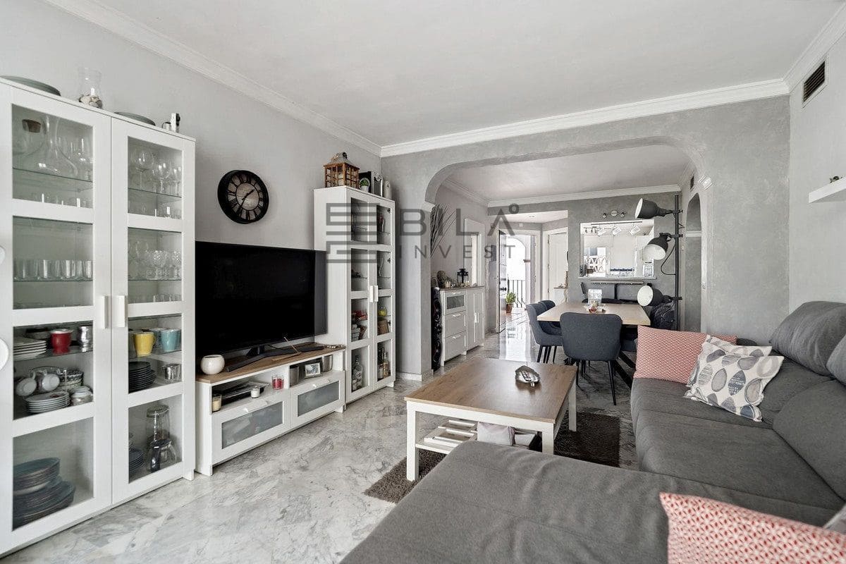 2 bedroom Flat for sale in Mijas Golf with pool garage - € 340,000 (Ref: 8895910)