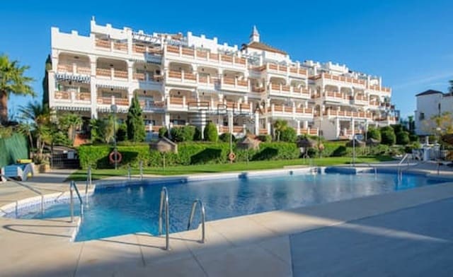 2 bedroom Flat for sale in Mijas Golf, Mijas with pool garage - € 340,000 (Ref: 8895910)
