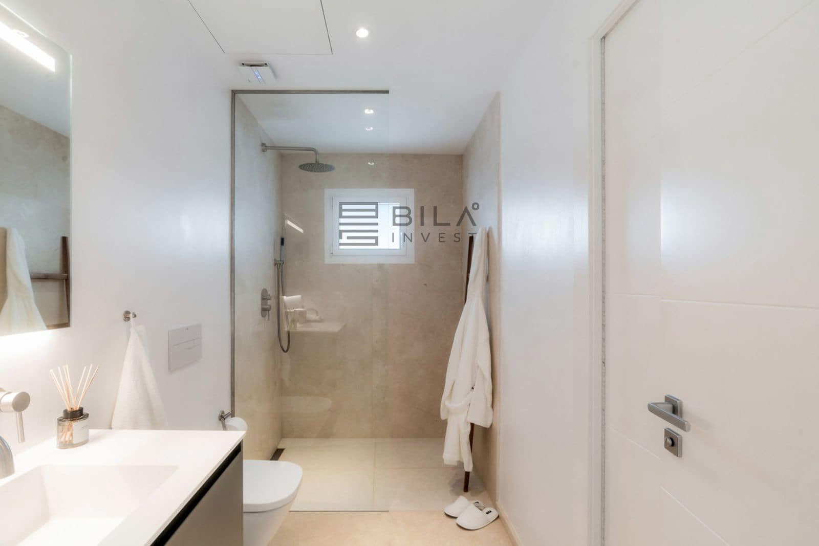 2 chambre Penthouse à vendre à Puerto Banus - 1 395 000 € (Ref: 8903146)