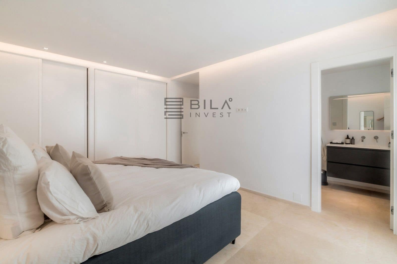 2 chambre Penthouse à vendre à Puerto Banus - 1 395 000 € (Ref: 8903146)